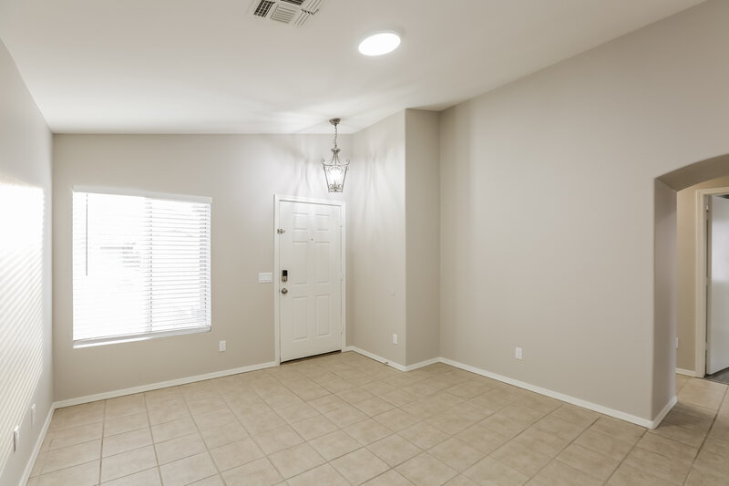 1,855/Mo, 12420 N 121st Ave El Mirage, AZ 85335 Living Room View 2