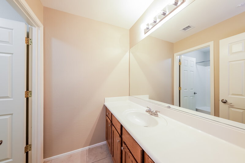 2,340/Mo, 30268 N 73rd Ln Peoria, AZ 85383 Bathroom View 2