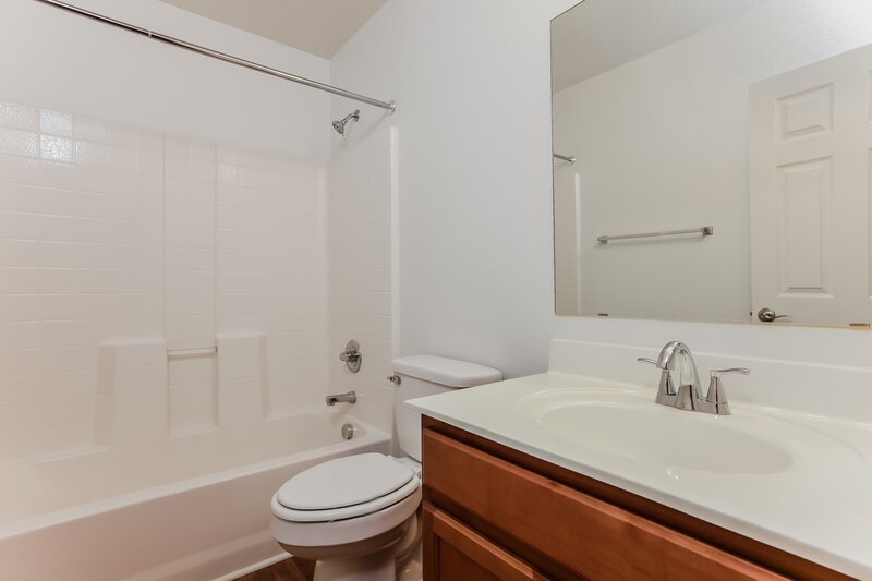 2,030/Mo, 17874 N 114th Ln Surprise, AZ 85378 Bathroom View