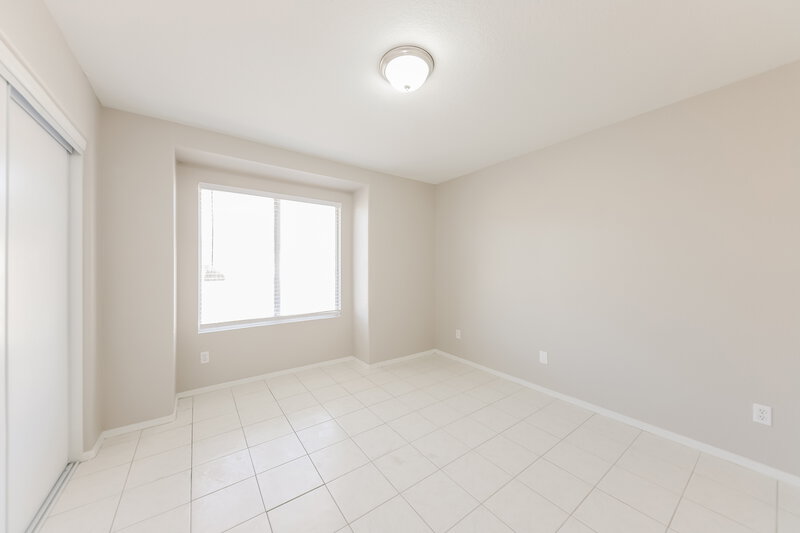 2,150/Mo, 8819 W Kings Ave Peoria, AZ 85382 Bedroom View 2
