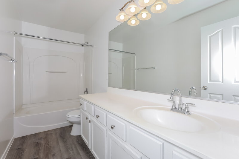 3,500/Mo, 4516 E Los Alamos St Gilbert, AZ 85295 Bathroom View