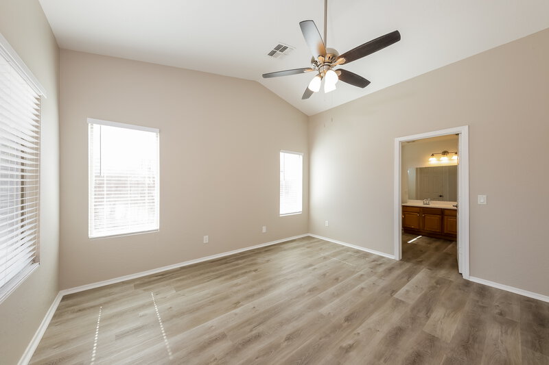 1,850/Mo, 11437 W McCaslin Rose Ln Surprise, AZ 85378 Main Bedroom View