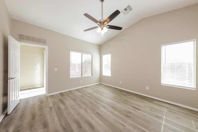 1,850/Mo, 11437 W McCaslin Rose Ln Surprise, AZ 85378 Main Bedroom View 2
