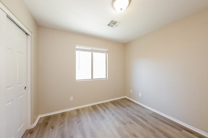 1,850/Mo, 11437 W McCaslin Rose Ln Surprise, AZ 85378 Bedroom View 3