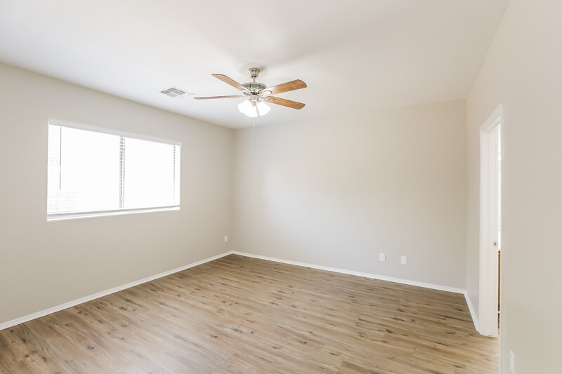 2,400/Mo, 5525 W Ellis Dr Laveen, AZ 85339 Main Bedroom View 2