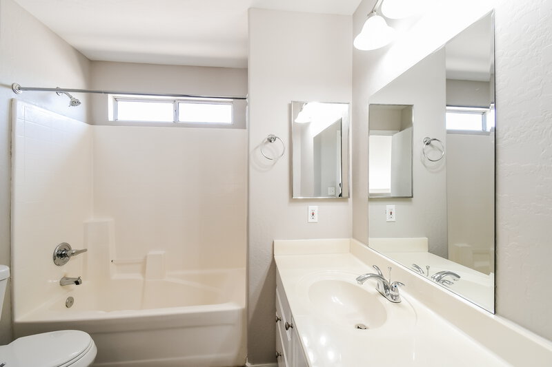 2,250/Mo, 790 E Saragosa St Chandler, AZ 85225 Bathroom View