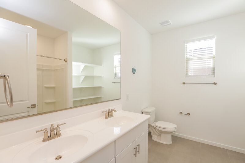 3,650/Mo, 17310 W Running Deer Trl Surprise, AZ 85387 Main Bathroom View 2