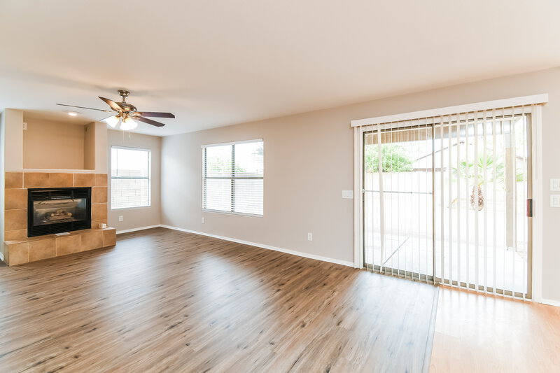 2,790/Mo, 1766 E Tyson St Gilbert, AZ 85295 Living Room View