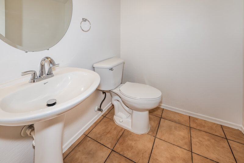 1,865/Mo, 17434 W Lisbon Ln Surprise, AZ 85388 Bathroom View 2