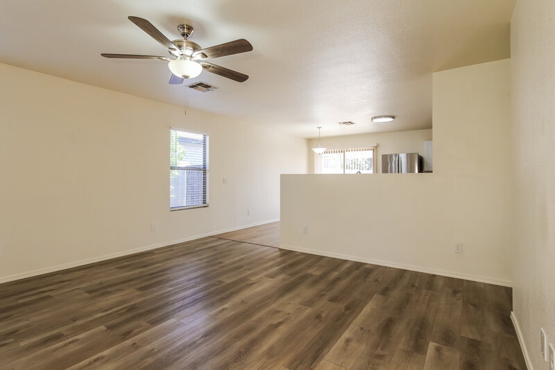1,795/Mo, 11841 W Wethersfield Rd El Mirage, AZ 85335 Family Room View