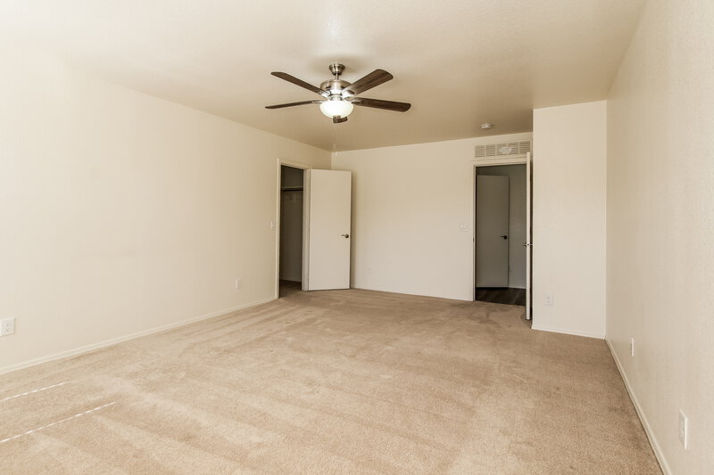1,795/Mo, 11841 W Wethersfield Rd El Mirage, AZ 85335 Main Bedroom View 2