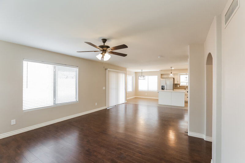 2,275/Mo, 15864 W Linden St Goodyear, AZ 85338 Dining Room View