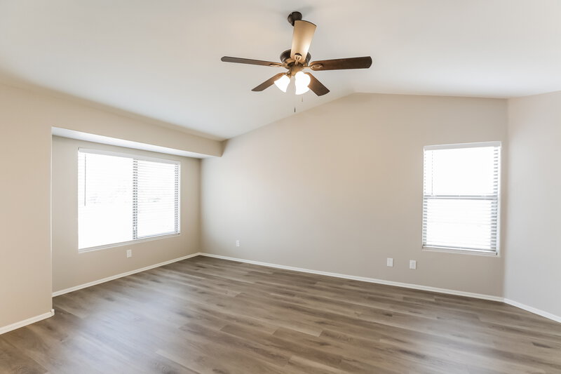 2,275/Mo, 15864 W Linden St Goodyear, AZ 85338 Main Bedroom View