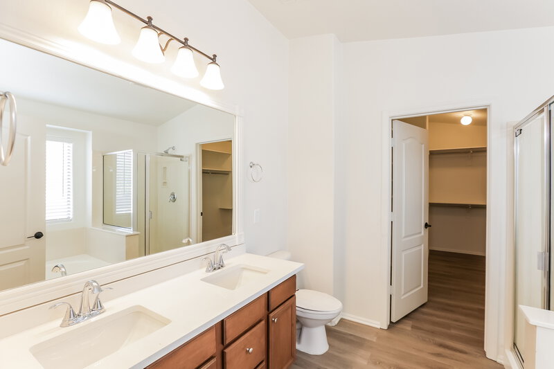 2,275/Mo, 15864 W Linden St Goodyear, AZ 85338 Main Bedroom View 3