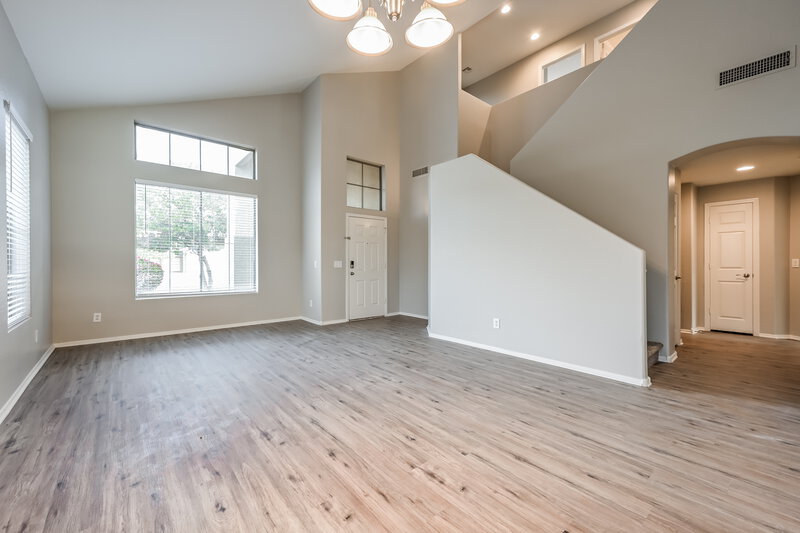 2,525/Mo, 16043 W Maui Ln Surprise, AZ 85379 Living Room View