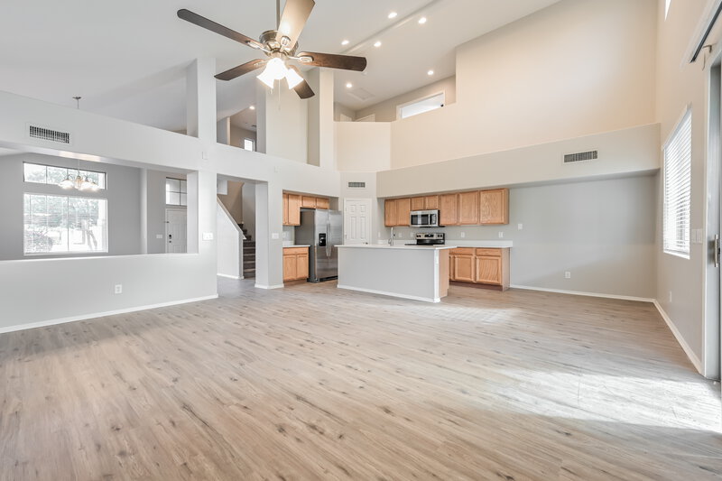 2,525/Mo, 16043 W Maui Ln Surprise, AZ 85379 Dining Room View 2