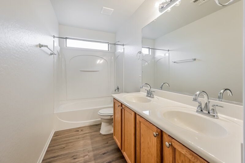 2,525/Mo, 16043 W Maui Ln Surprise, AZ 85379 Bathroom View