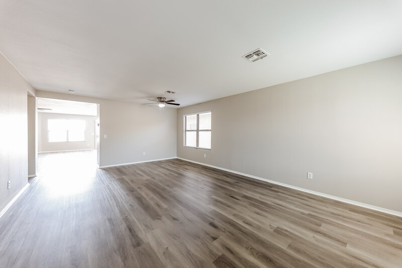 1,870/Mo, 11606 W Bloomfield Rd El Mirage, AZ 85335 Living Room View 2