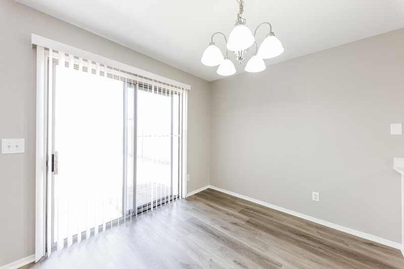 1,870/Mo, 11606 W Bloomfield Rd El Mirage, AZ 85335 Dining Room View