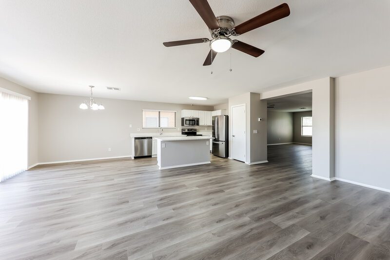 1,870/Mo, 11606 W Bloomfield Rd El Mirage, AZ 85335 Family Room View