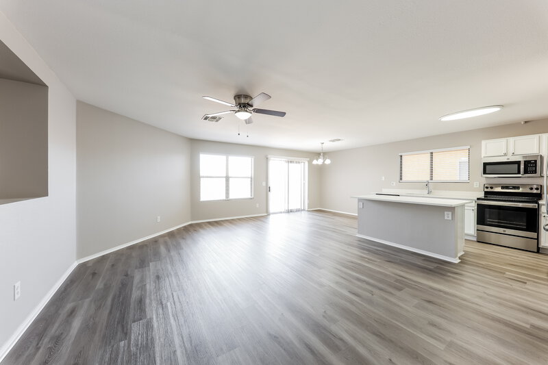 1,870/Mo, 11606 W Bloomfield Rd El Mirage, AZ 85335 Family Room View 2