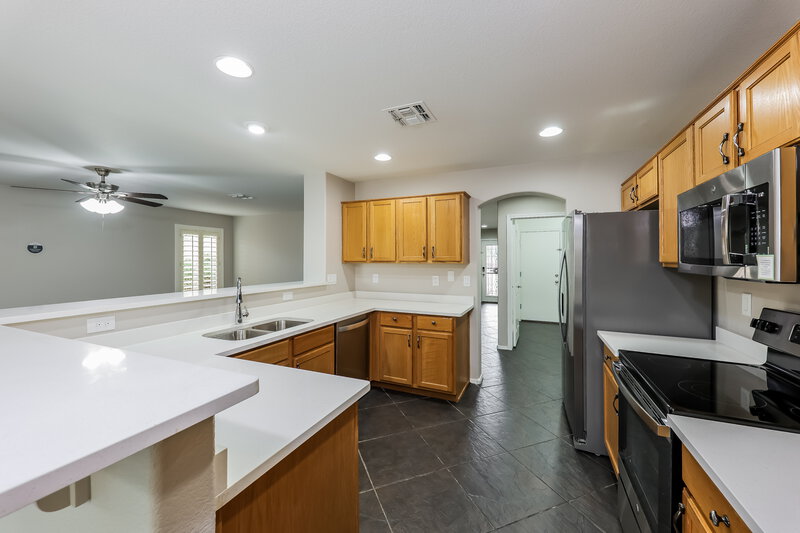 1,965/Mo, 15837 W Ironwood St Surprise, AZ 85374 Kitchen View
