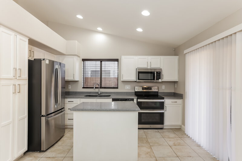 1,945/Mo, 10842 W Sands Dr Sun City, AZ 85373 Misc View 6