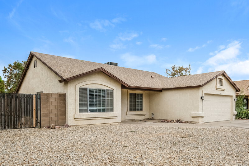 2,315/Mo, 8745 W Tuckey Ln Glendale, AZ 85305 Front View