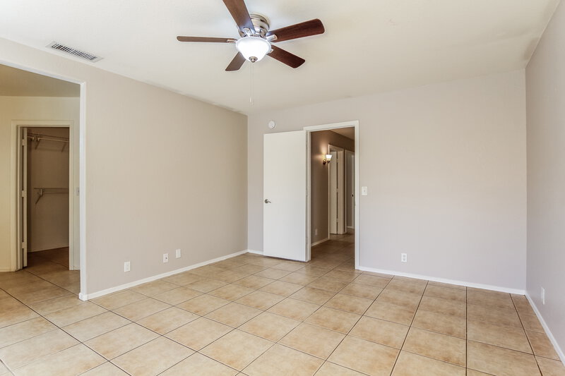 2,260/Mo, 8745 W Tuckey Ln Glendale, AZ 85305 Main Bedroom View