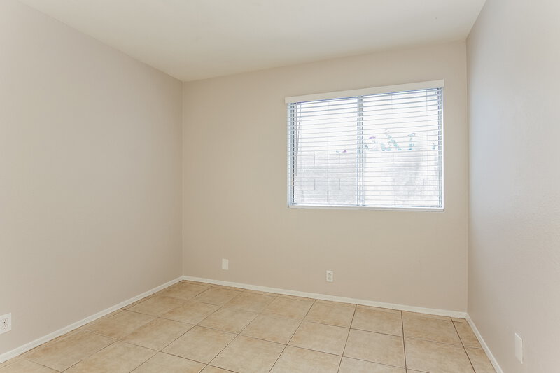 2,260/Mo, 8745 W Tuckey Ln Glendale, AZ 85305 Bedroom View 3