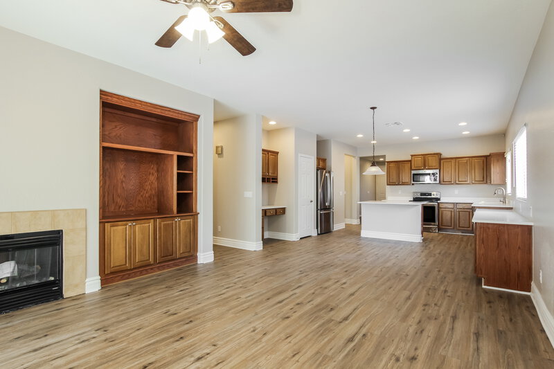 2,295/Mo, 11721 W Daley Ln Sun City, AZ 85373 Living Room View 3