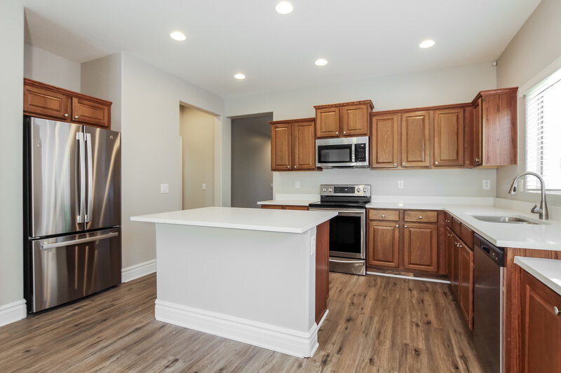 2,295/Mo, 11721 W Daley Ln Sun City, AZ 85373 Kitchen View