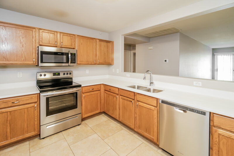 1,690/Mo, 43464 W Colby Dr Maricopa, AZ 85138 Kitchen View 2