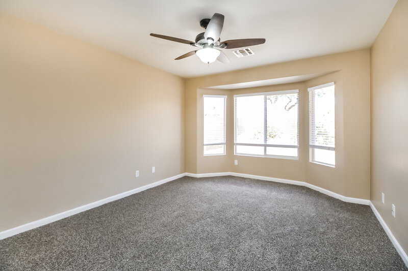 3,450/Mo, 11346 E Dartmouth St Mesa, AZ 85207 Main Bedroom View