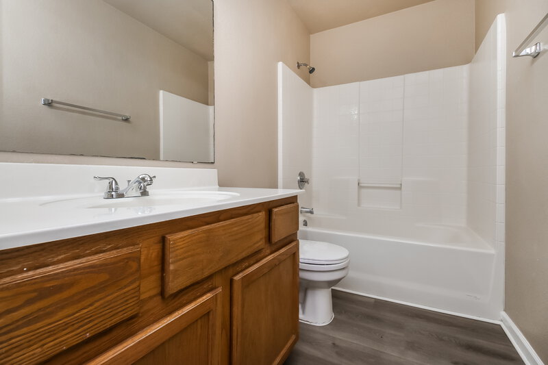 3,450/Mo, 11346 E Dartmouth St Mesa, AZ 85207 Bathroom View