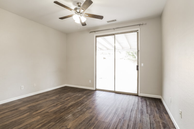 1,840/Mo, 11170 W Holly St Avondale, AZ 85392 Main Bedroom View