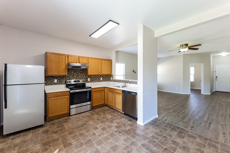 1,865/Mo, 15433 W Sierra St Surprise, AZ 85379 Kitchen View