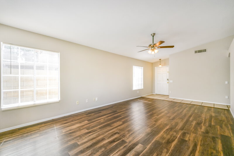 2,355/Mo, 146 W Melody Ct Gilbert, AZ 85233 Living Room View 2