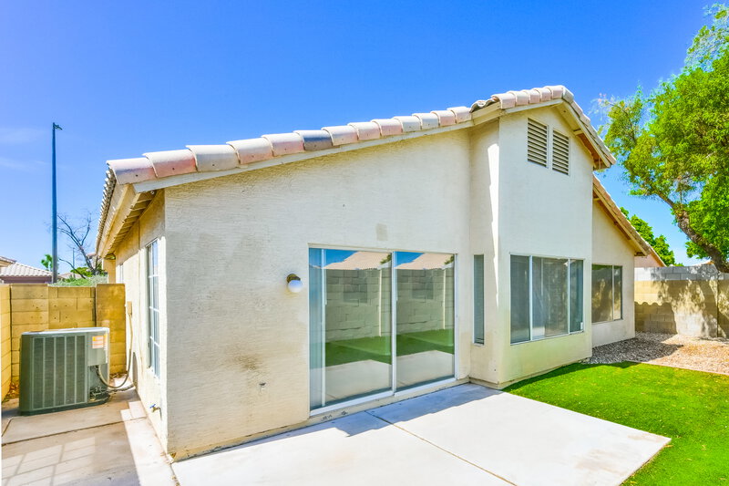2,355/Mo, 146 W Melody Ct Gilbert, AZ 85233 Rear View