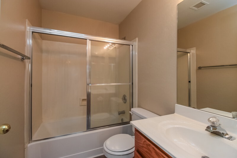 2,195/Mo, 3593 S Ponderosa Dr Gilbert, AZ 85297 Master Bathroom View