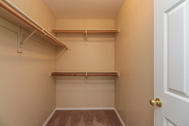 2,195/Mo, 3593 S Ponderosa Dr Gilbert, AZ 85297 Walk In Closet View