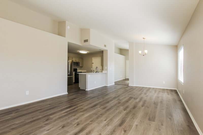 2,095/Mo, 3154 W Via Montoya Dr Phoenix, AZ 85027 Dining Room View