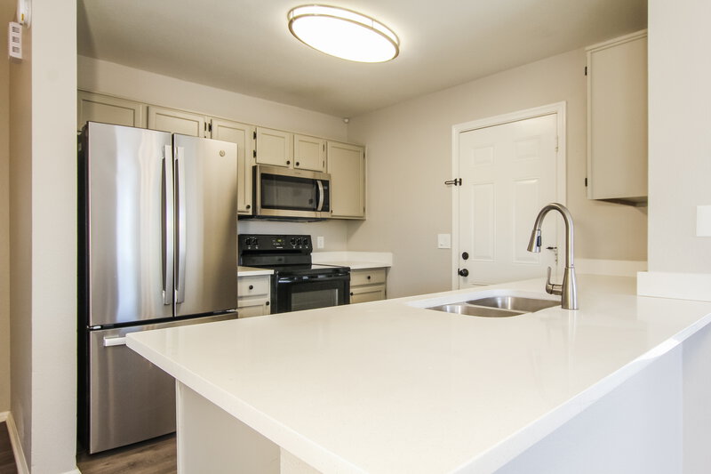 2,095/Mo, 3154 W Via Montoya Dr Phoenix, AZ 85027 Kitchen View