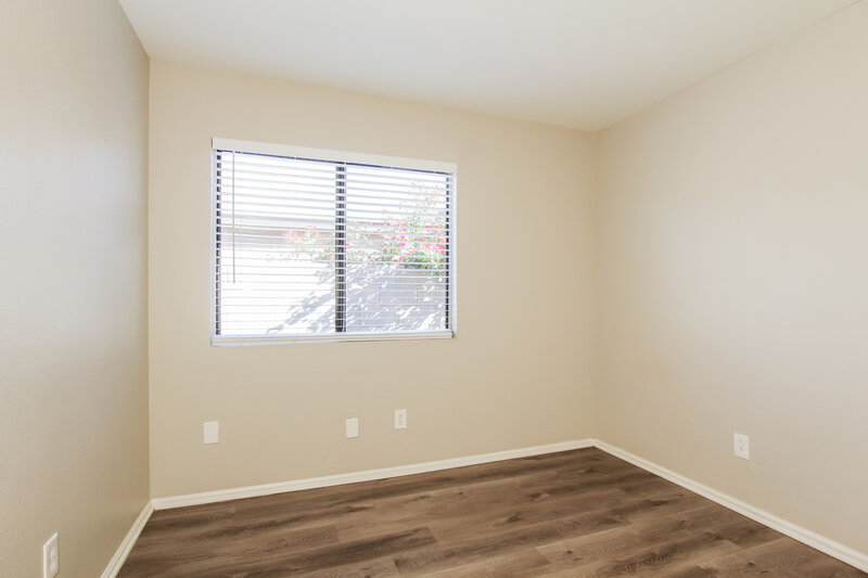 2,095/Mo, 3154 W Via Montoya Dr Phoenix, AZ 85027 Bedroom View