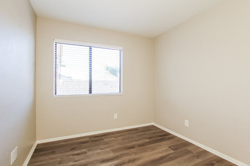 2,095/Mo, 3154 W Via Montoya Dr Phoenix, AZ 85027 Bedroom View 2