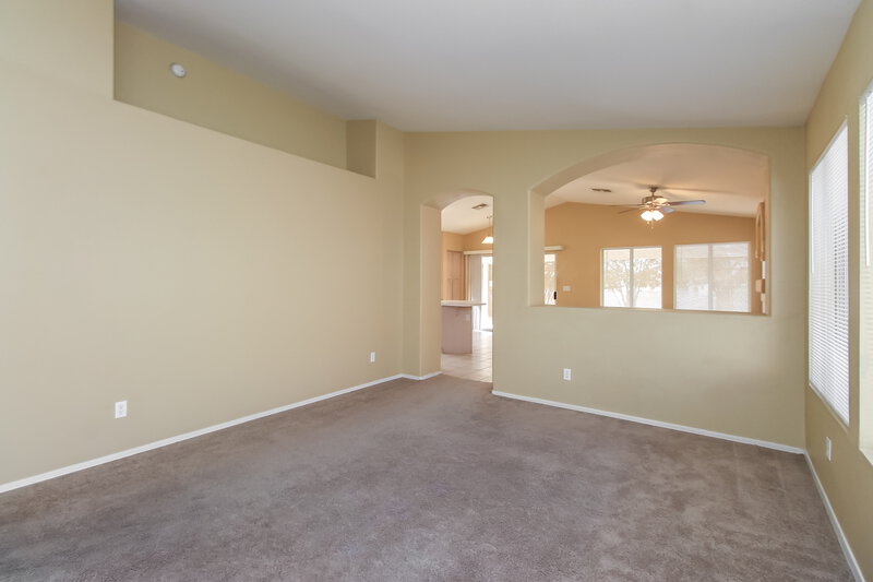 2,410/Mo, 1831 E Countrywalk Ln Chandler, AZ 85225 Living Room View 2