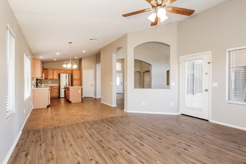 2,085/Mo, 4640 W Magdalena Ln Laveen, AZ 85339 Dining Room View 2