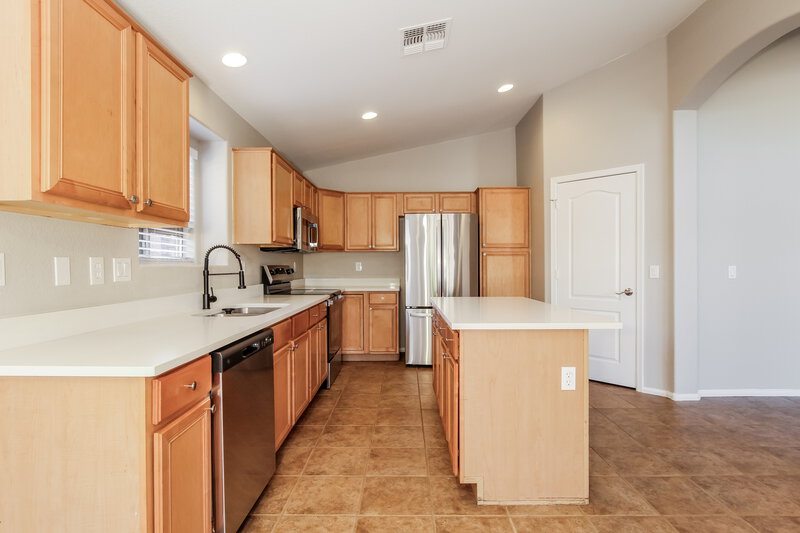 2,085/Mo, 4640 W Magdalena Ln Laveen, AZ 85339 Kitchen View