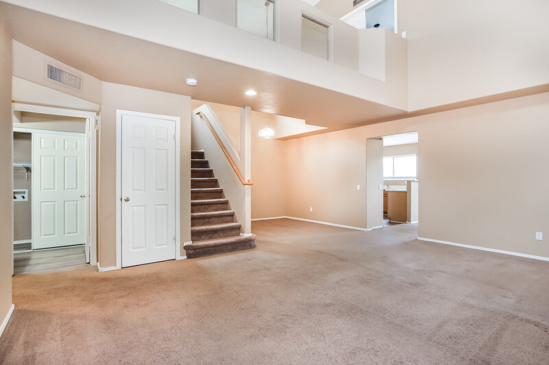 2,000/Mo, 250 W Juniper Ave Unit 73 Gilbert, AZ 85233 Living Room View