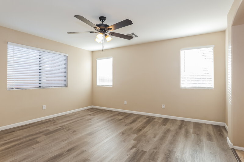 1,930/Mo, 4621 W Carson Rd Laveen, AZ 85339 Main Bedroom View